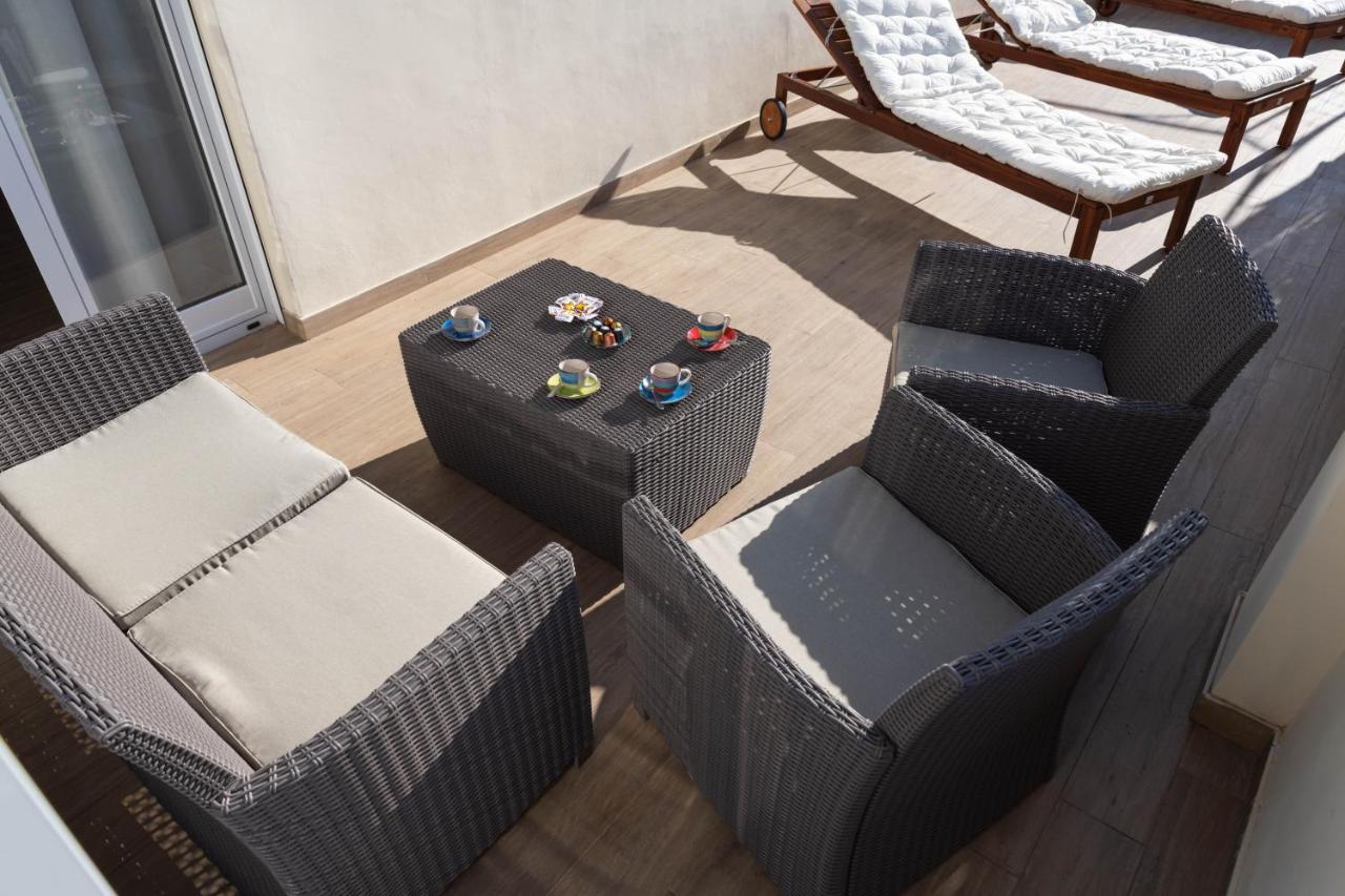Colosseo Brightful Apartment With Rooftop Roma Exterior foto